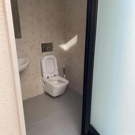 Luxe Nieuwebouw Casa de Férias *